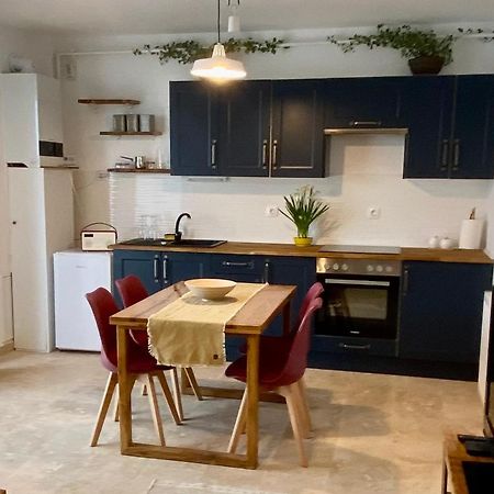 Helga'S Place Premium 1 Bedroom Condo Cluj-Napoca Eksteriør bilde