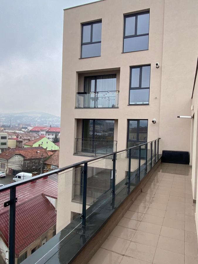 Helga'S Place Premium 1 Bedroom Condo Cluj-Napoca Eksteriør bilde